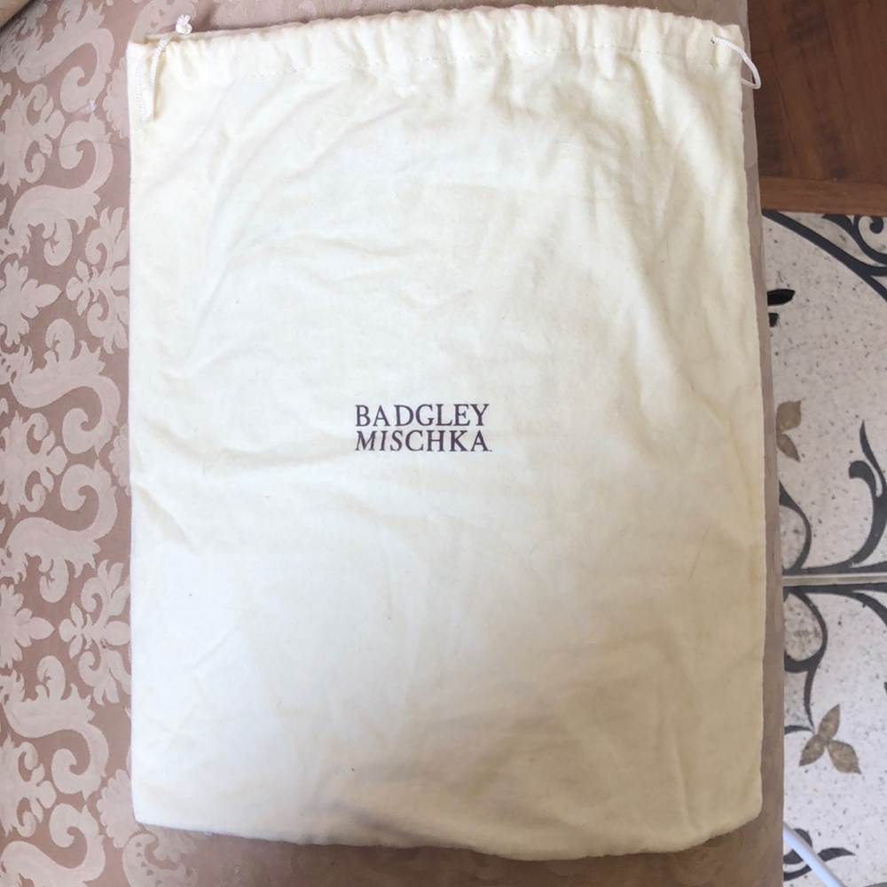 BADGLEY MISCHKA DUST BAG